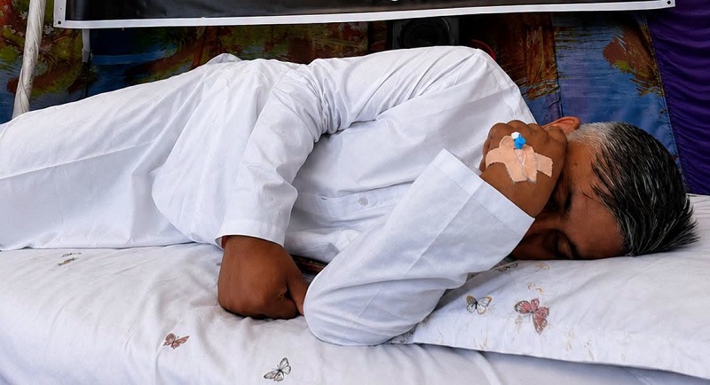 १२ दिनदेखि अनशनरत विनय यादवकाे जीवन रक्षा गर्न सरकारलाई आयाेगकाे आग्रह