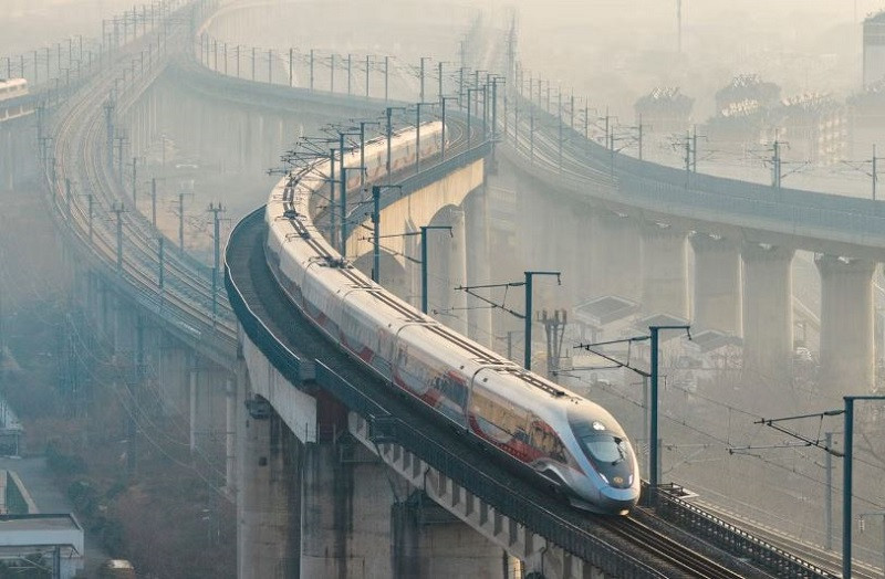 झन्डै ५ सेकेन्डमै शून्यबाट ८०० किलोमिटर गति हासिल गरेर चिनियाँ रेलमा कीर्तिमान
