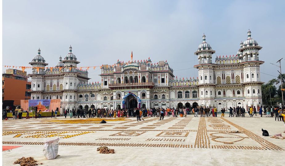 जानकी मन्दिरमा सवा लाख दियो बालेर उत्वस मनाइँदै, कपिलवस्तुका ८ वटा पालिकामा आज बिदा