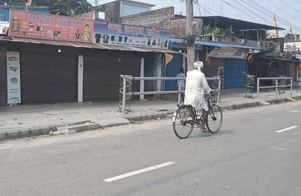 देवानगञ्जको अवस्था सामान्य बन्दै : राजमार्गको कर्फ्यु हट्यो, पाँच ठाउँमा कायमै