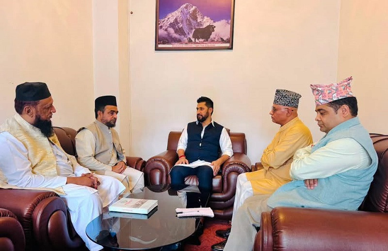 रास्वपा सभापति लामिछानेद्वारा धार्मिक क्षेत्रका अगुवासँग छलफल