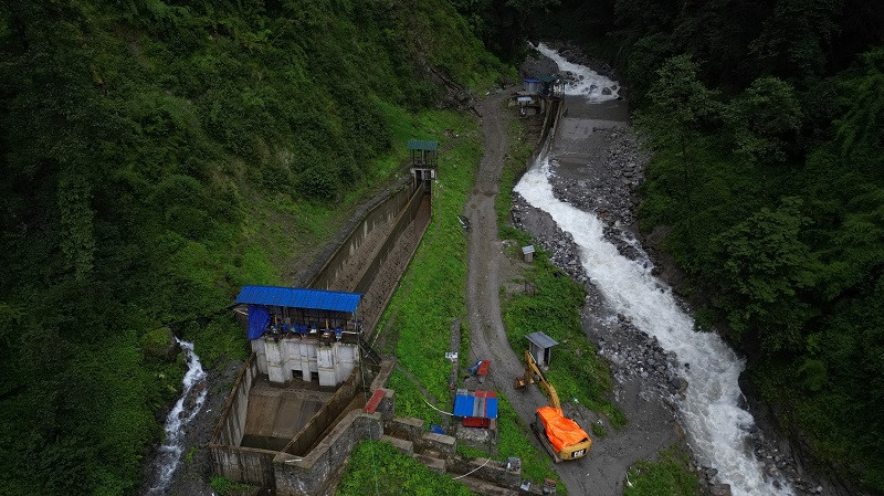 बाढीपहिरोले म्याग्दीमा जलविद्युत् आयोजना र प्रसारण लाइनमा क्षति, मर्मत तीव्र