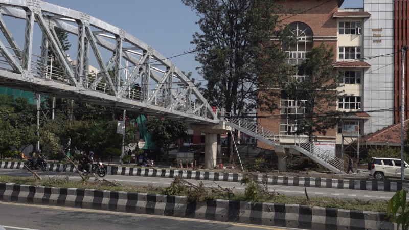 बबरमहलको आकाशे पुल निर्माण अन्तिम चरणमा
