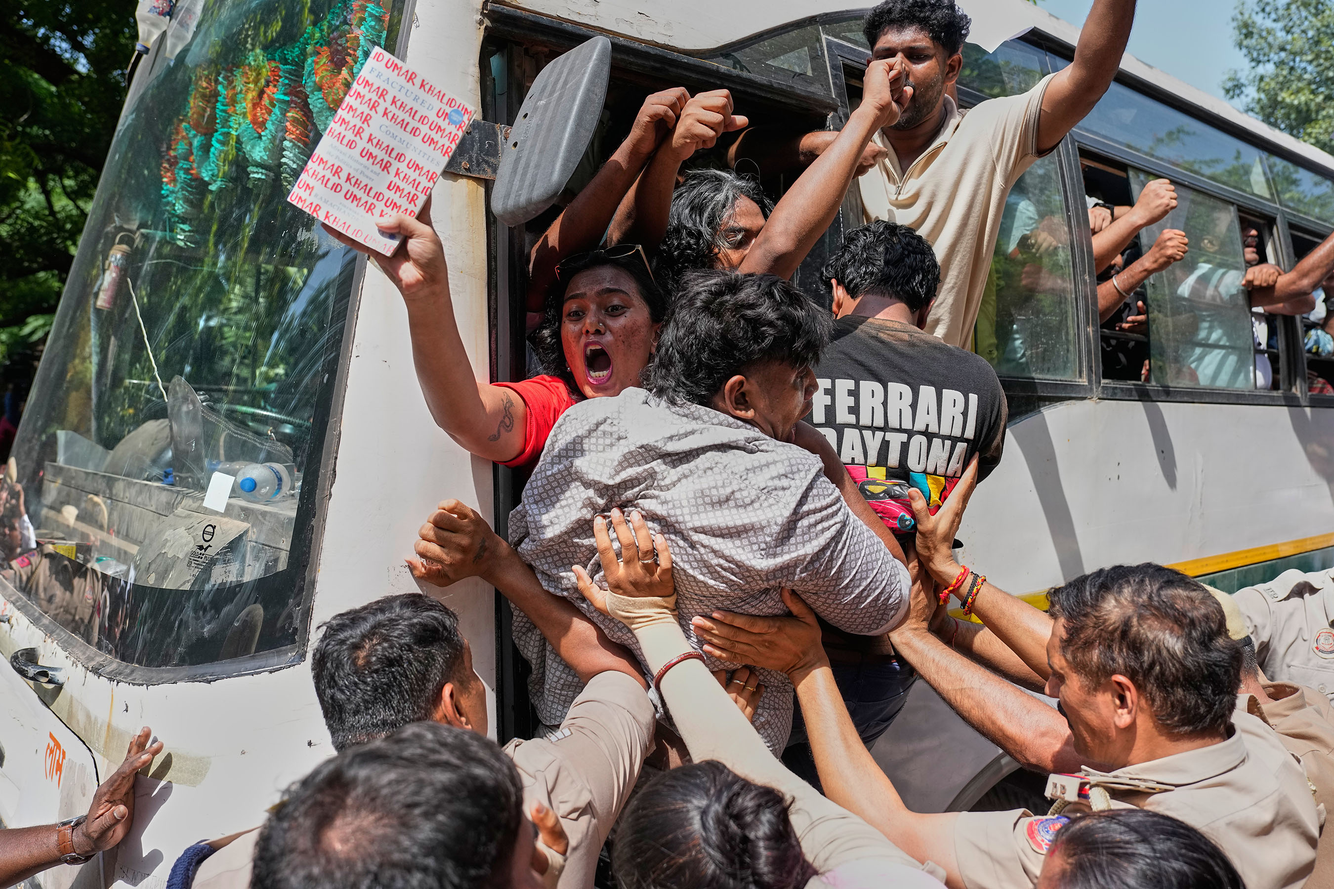 भारतको जन्तरमन्तरबाट ७०० भन्दा धेरै प्रदर्शनकारी पक्राउ
