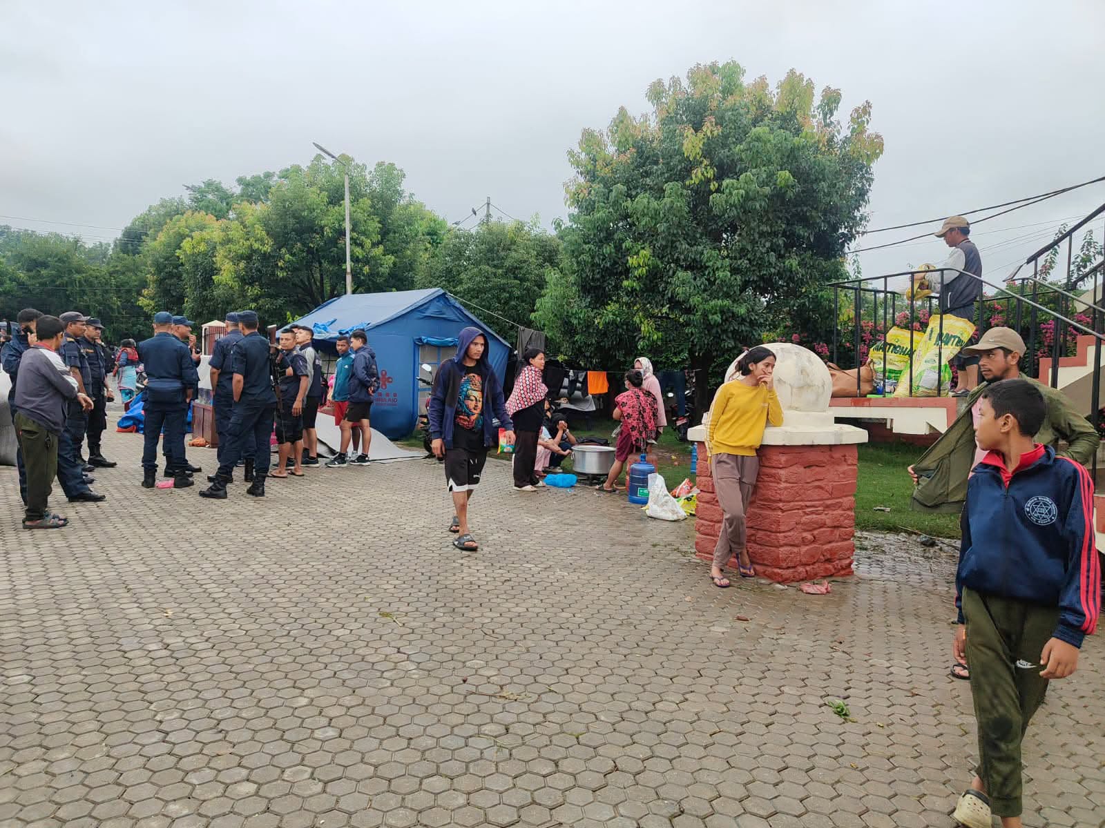 बाढी पसेको कीर्तिपुरको होल्डिङ्ग सेन्टरबाट ६० जनाको उद्धार