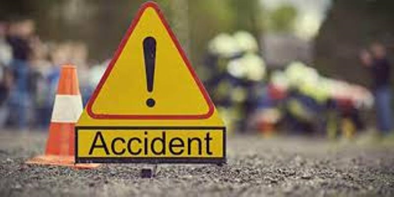 दाङ–सल्यानको सिमा क्षेत्र चोरखोलामा माइक्रोबस दुर्घटना : ३ जनाको ज्यान गयो