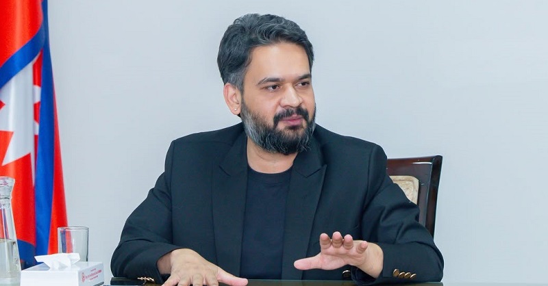 ‘राजनीतिलाई कमाउने माध्यम बनाउनु हुँदैन, सांसदहरू अरू नै व्यवसाय गरेर आत्मनिर्भर बन्नुपर्छ’
