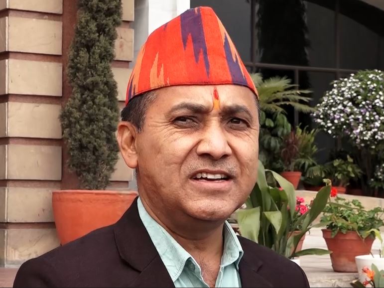 सरकारले भ्रष्टाचारविरुद्ध 'फायर' खाेल्नुपर्छ : विश्वप्रकाश शर्मा