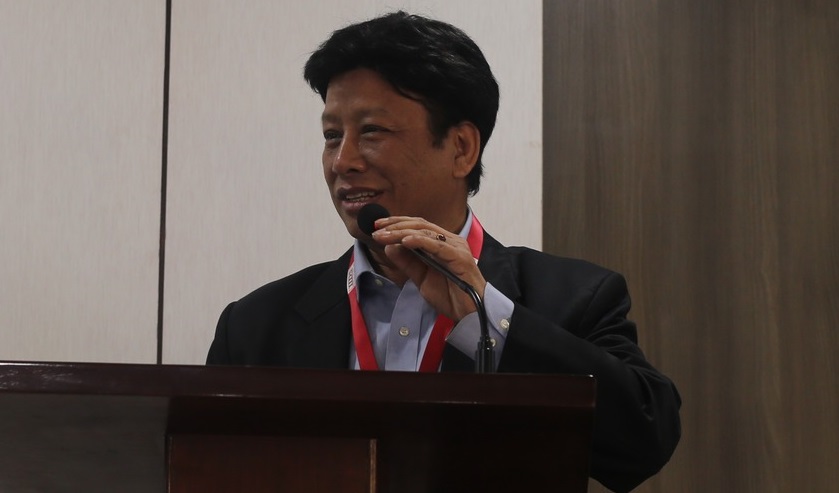 विद्युतीय गाडीकाे भन्सार बढाएर गरिबलाई निःशुल्क 'इन्डक्शन' चुलाे दिनुपर्छ : अर्थविद् गाैचन