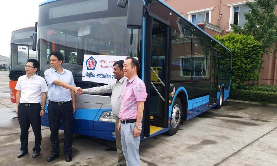 सोमबारदेखि काठमाण्डौमा बिजुली बस, पछिल्लो सिटमा आकर्षण