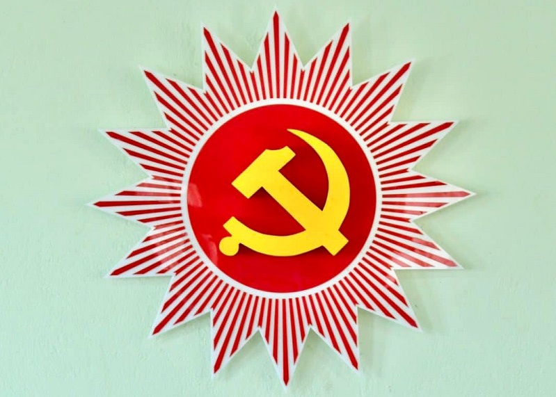 प्रतिनिधिसभा चुनावका लागि एमालेले दल दर्ताको निवेदन दियो