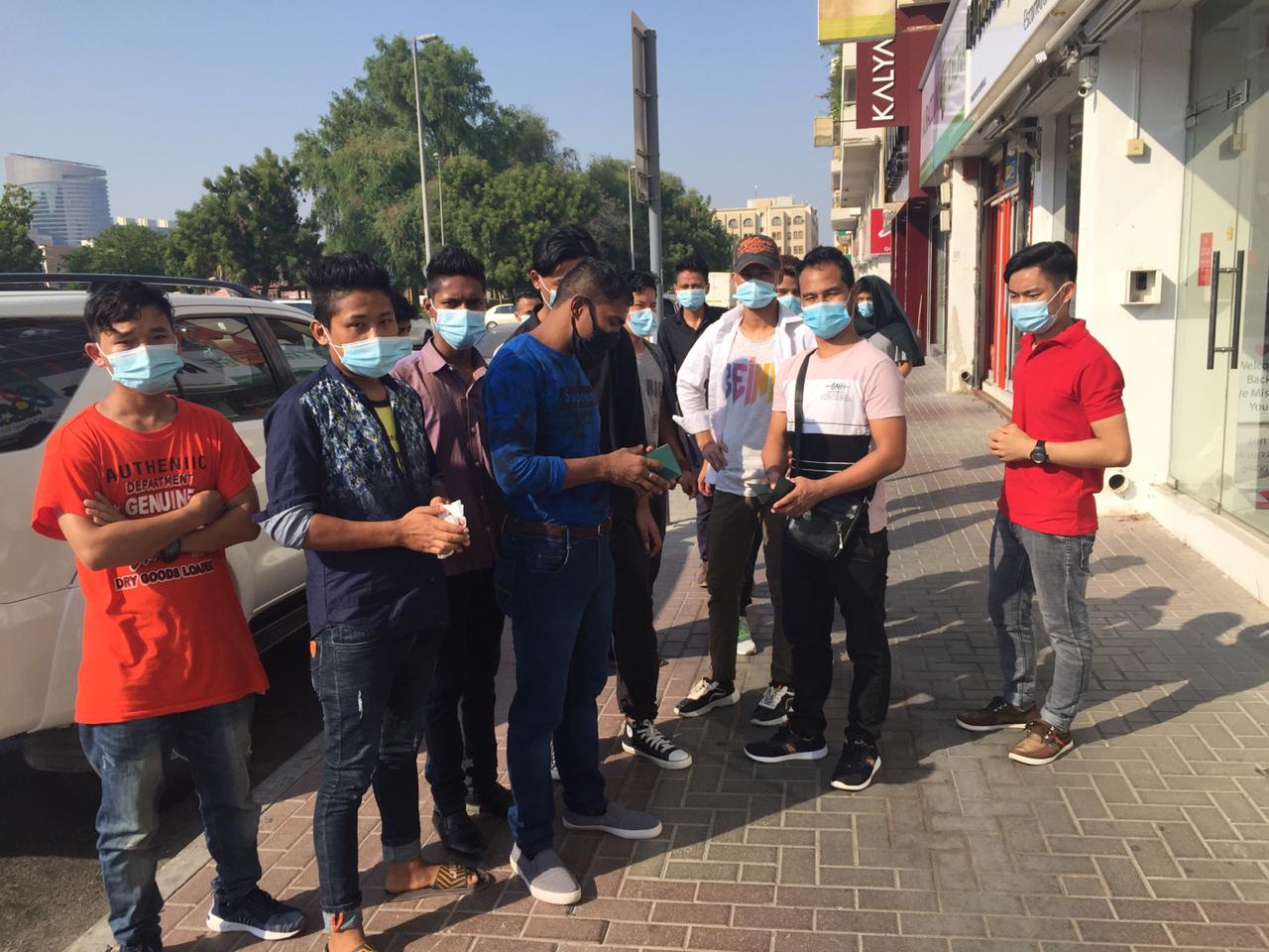 ओभरस्टेबापतको १९ लाख रुपैयाँ माफ भएसँगै यूएईबाट ६ महिनापछि फर्किए अलपत्र १५ नेपाली