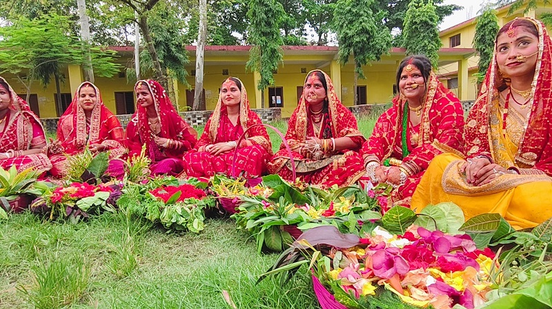 मिथिलाञ्चल क्षेत्रका नवविवाहिताले आज मधुश्रावणी पर्व समापन गर्दै