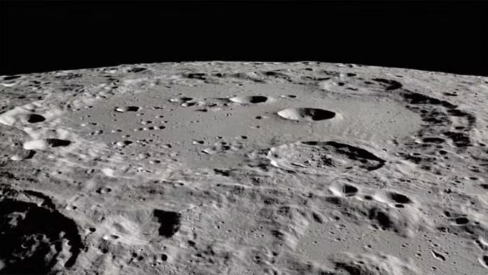 अन्तरिक्षमा घुमिरहेको स्पेसएक्सको रकेटको टुक्रा आज दिउँसो चन्द्रमाको सतहमा ठोक्किँदै