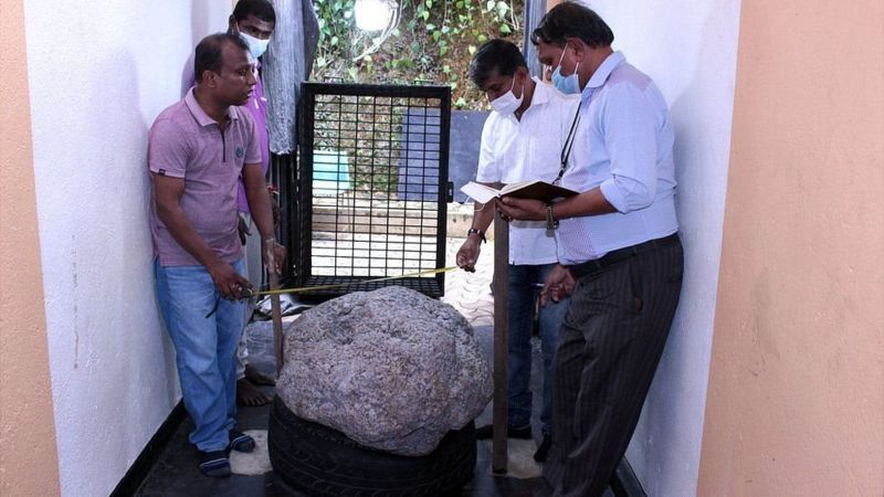 श्रीलंकामा भेटियाे १२ अर्ब रुपैयाँ मूल्य बराबरको संसारकै ठूलो नीलम