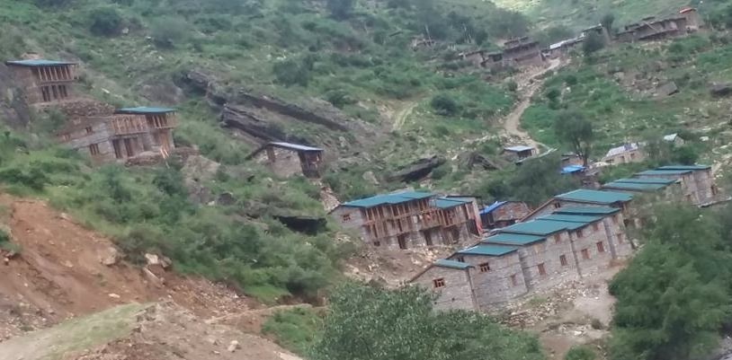 मुगुको लुम्सा गाउँमा पहिरोको जोखिममा रहेका ३४ घर परिवारलाई अन्तै सारियो