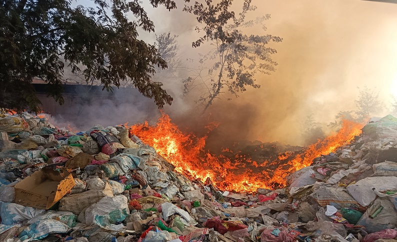 दाङको फोहर व्यवस्थापन केन्द्रमा आगलागी
