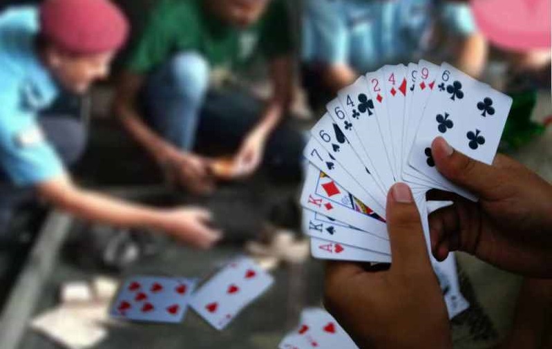 जुवातास खेलेका वडाअध्यक्ष र इन्जिनियरसहित १३ जना पक्राउ
