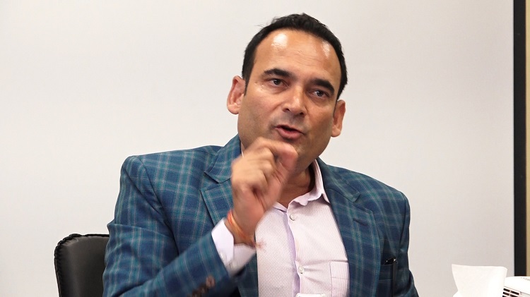 नागरिक उड्डयन प्राधिकरणका तत्कालीन महानिर्देशक अधिकारीविरुद्ध भ्रष्टाचार मुद्दा