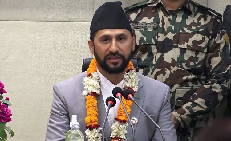 निर्मला पन्तको हत्याबारे गृहमन्त्री लामिछानेलाई प्रहरी महानिरीक्षक गरे ‘ब्रिफिङ’