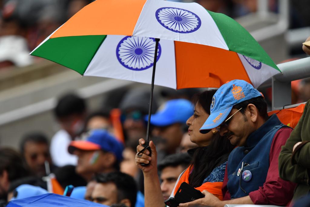 विश्वकप क्रिकेट: वर्षाका कारण न्यूजिल्याण्ड र भारतबीचकाे सेमिफाइनल राेकियाे