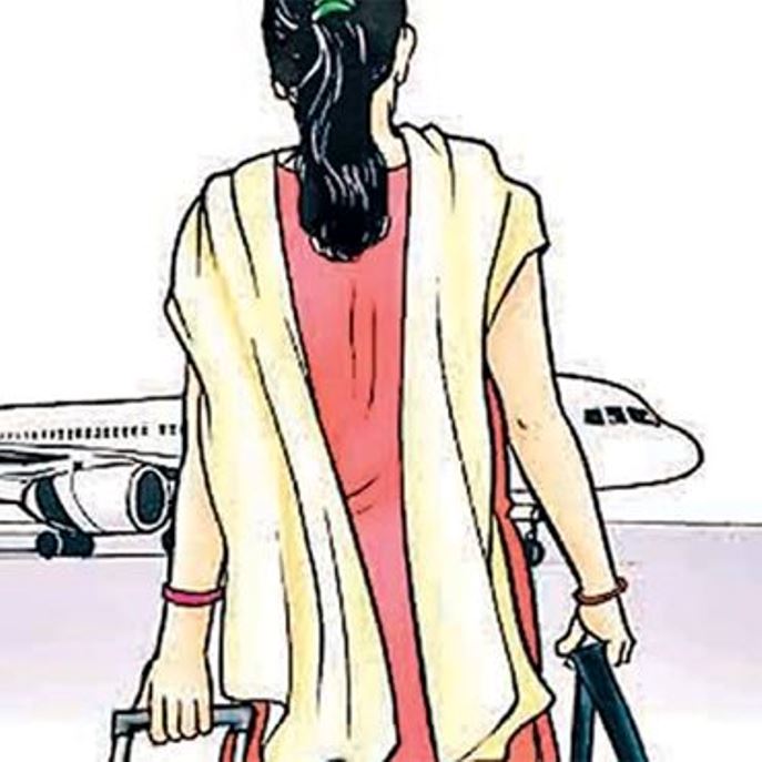 खाडीबाट फर्किनुभएकी कौशिला भन्नुहुन्छ : मलाई त आफन्तले फसाए, तपाईँ घरेलु काममा खाडी नजानुहोस्’