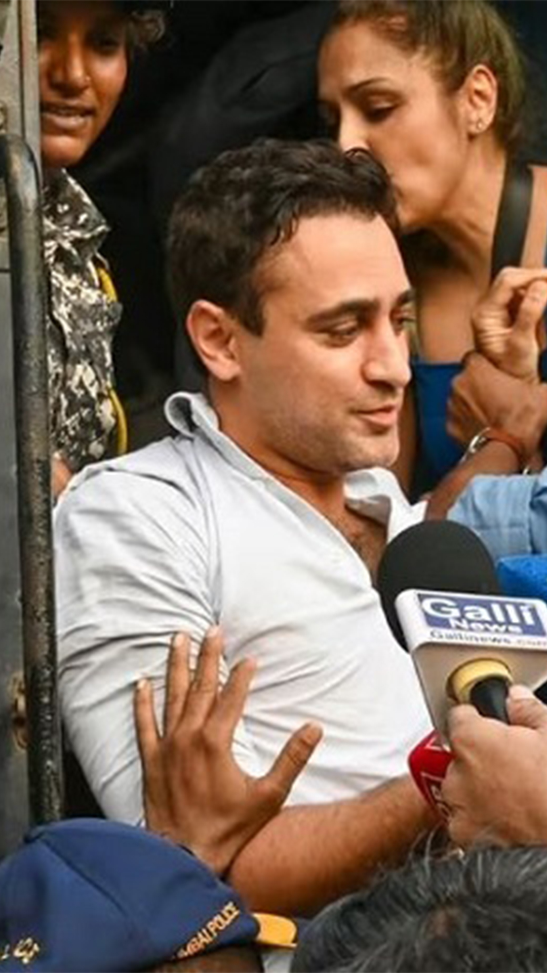 आमिर खानका भान्जा इमरानलाई भारत छोड्न ‘अल्टिमेटम’