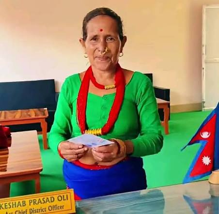 आमाको नागरिकतामा छोराको हस्ताक्षर